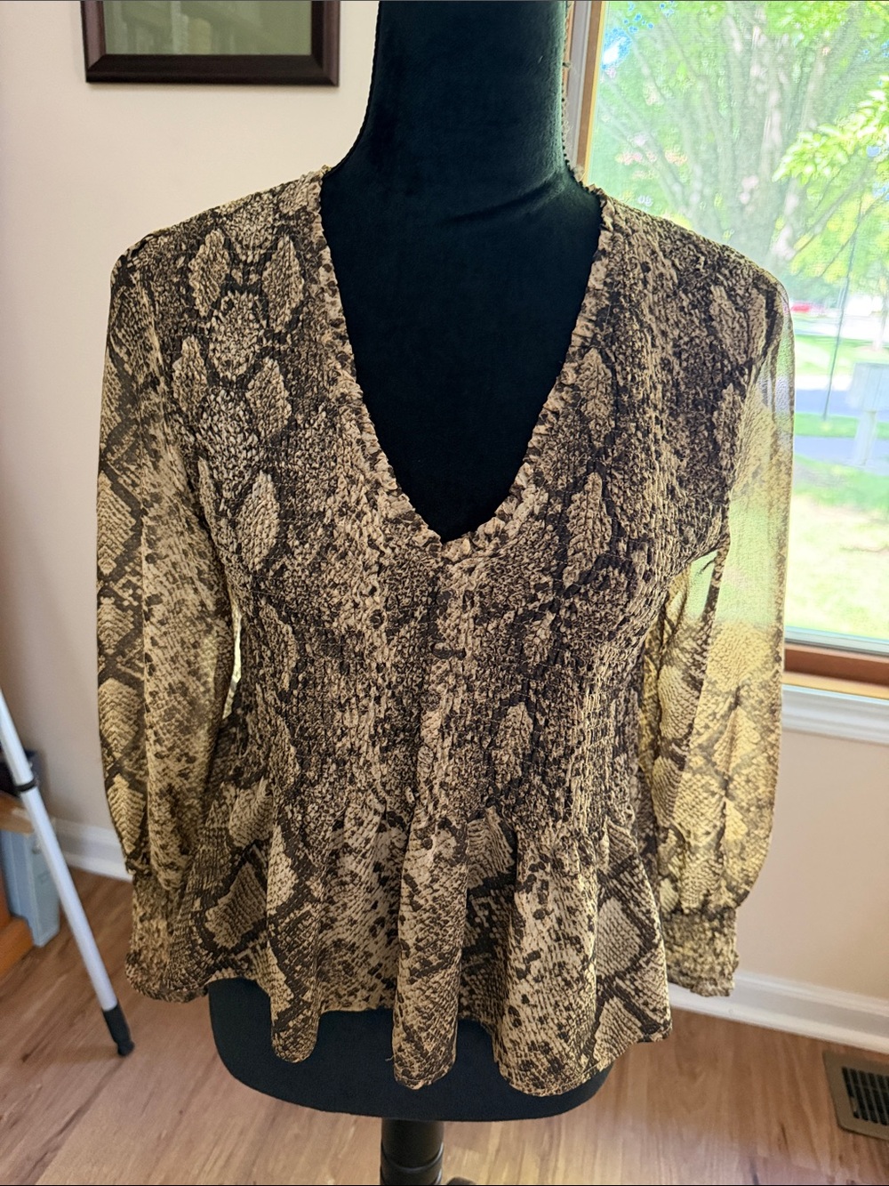 Zara Brown Snake-Print V-Neck Long-Sleeve Peplum Top, size M